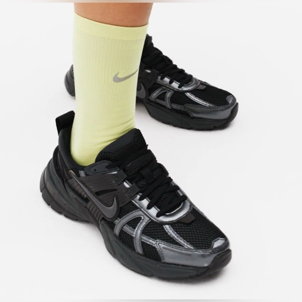 NWOB Nike V2k Run Anthracite Dark Smoke Grey Sportswear Sneaker Womens 6.5